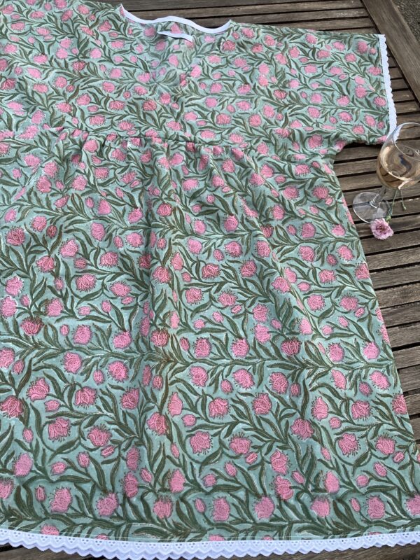 Kappa la robe de plage - vert eucalyptus et rose